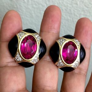🖤Swarovski pink crystal black enamel clip earrings